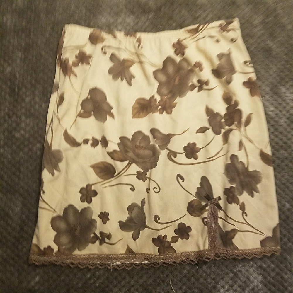 Mine Floral brown skirt